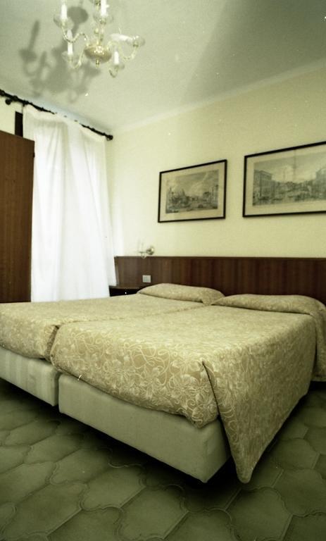 Hotel Minerva & Nettuno Venecia Habitación foto